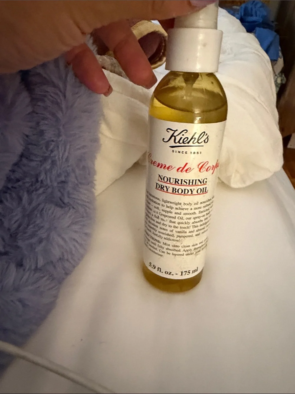 Kiehl's Nourishing Dry Body Oil - White & Yellow Bottle